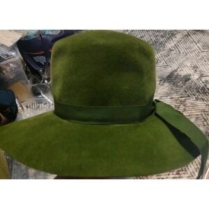 Vintage Gene Doris Velour 1960s Green Wide Brim Hat With Ribbon Classic Feminine